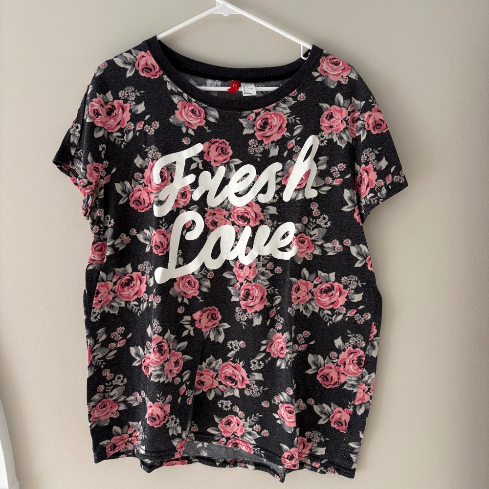 Division | Fresh Love Tshirt | Size Large